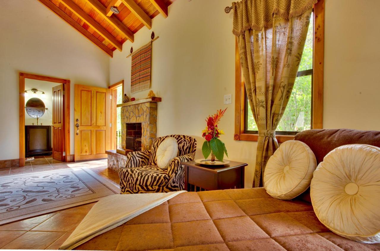 Mystic River Resort San Ignacio Exterior foto